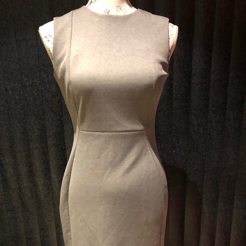 Calvin Klein Sleeveless Gray Dress